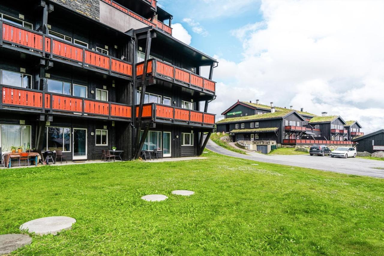 Leilighet Beitostolen Sentrum, Terrasse Og Innendors Parkering Екстериор снимка